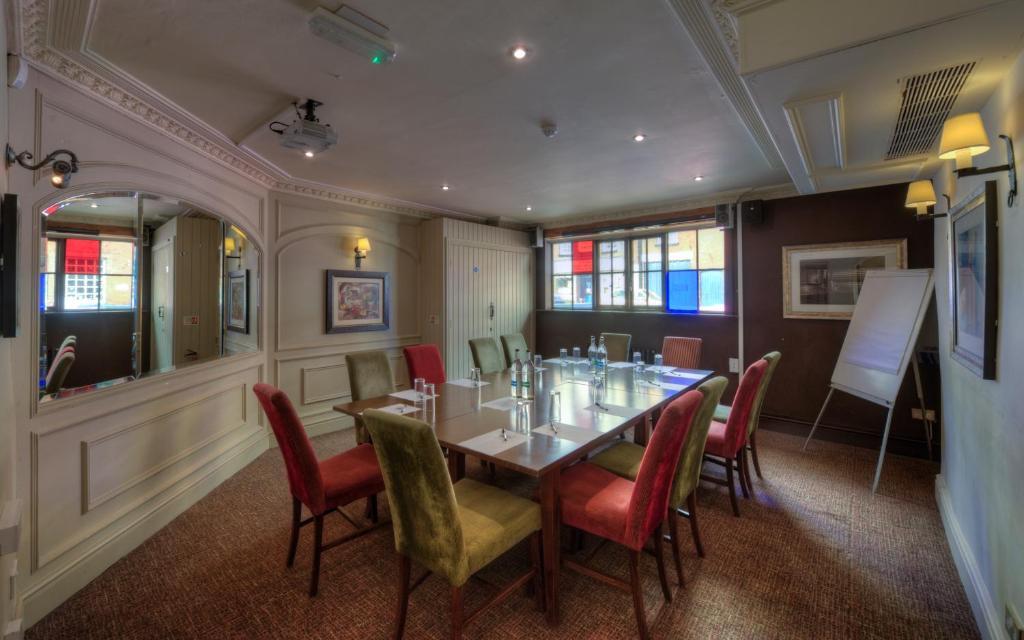 Dog & Partridge By Chef & Brewer Collection Hotel Tutbury Екстериор снимка