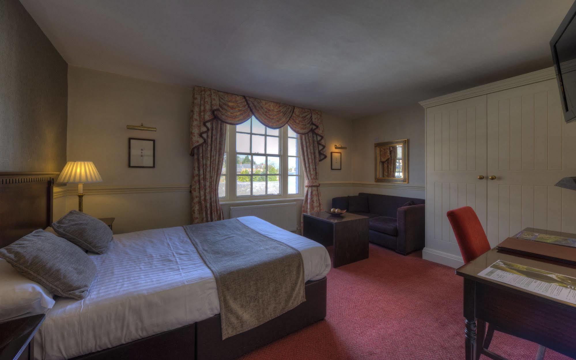 Dog & Partridge By Chef & Brewer Collection Hotel Tutbury Екстериор снимка